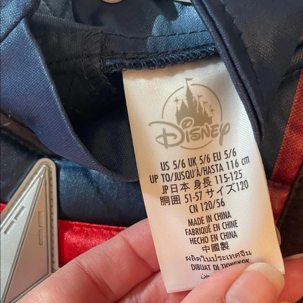 Kids Captain America Costume with Shield- Disney Store - Picture 4 of 6